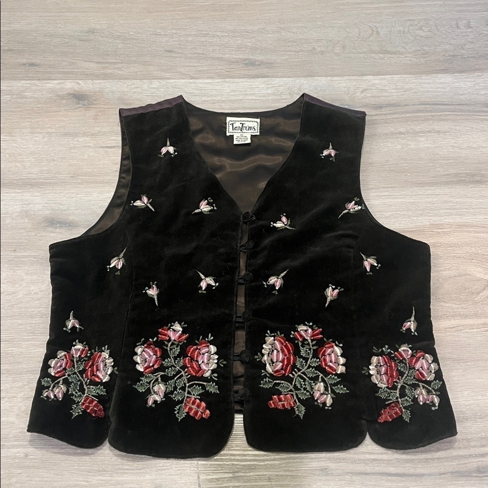 TanTrums Vintage Embroidered Vest floral velvet brown Fall